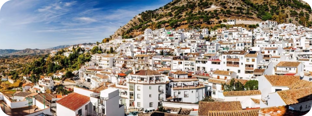 Poznaj Mijas Pueblo – urocze białe miasteczko na Costa del Sol