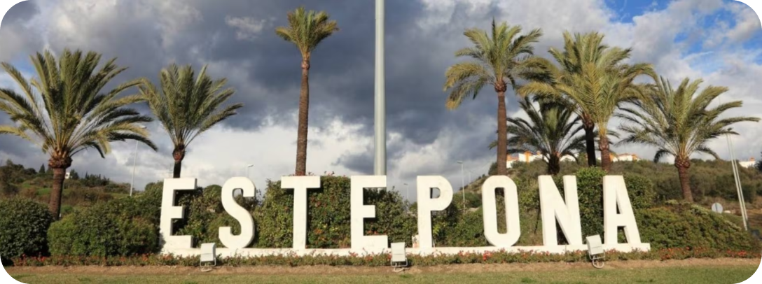 Widok na Estepona – jedno z najpiękniejszych miasteczek w Andaluzji
